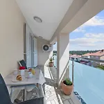דירה Summer House פולה