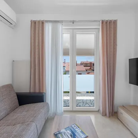 Summer House Apartment