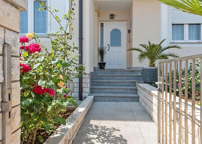 Summer House Πούλα