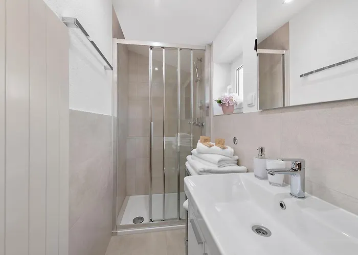 Summer House Πούλα