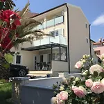 Summer House Apartman Pula