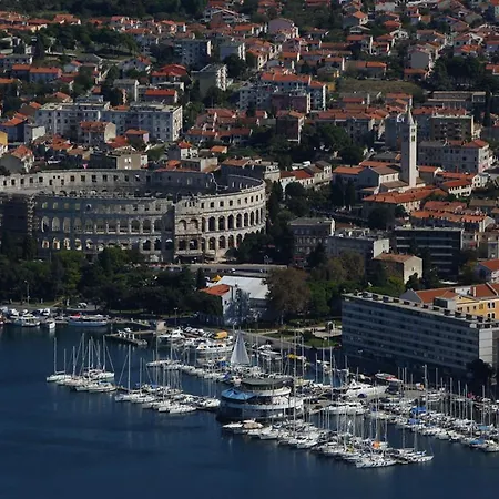 Summer House * Póla