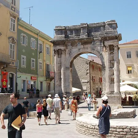 Summer House Apartman Póla