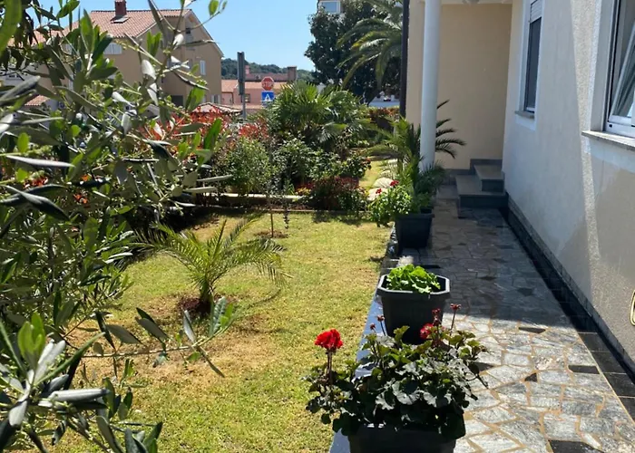 Summer House アパート *